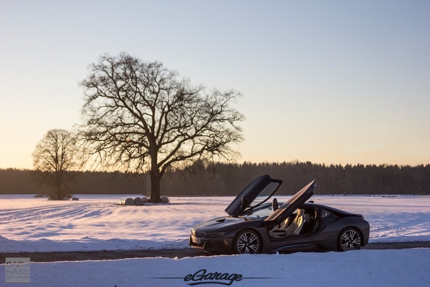 BMW I8 eGarage