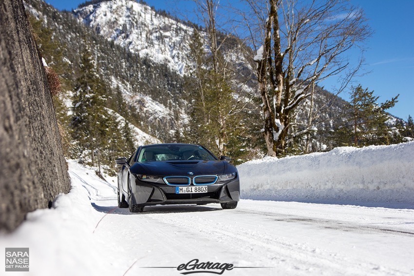 BMW I8 eGarage