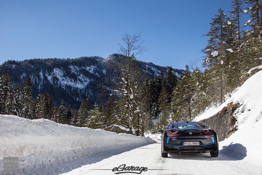 BMW I8 eGarage