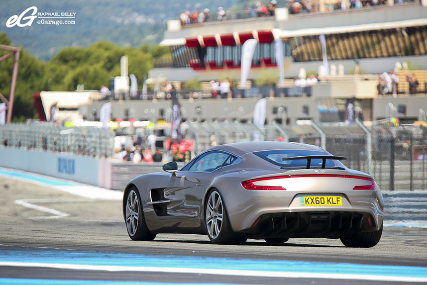 Aston martin One-77