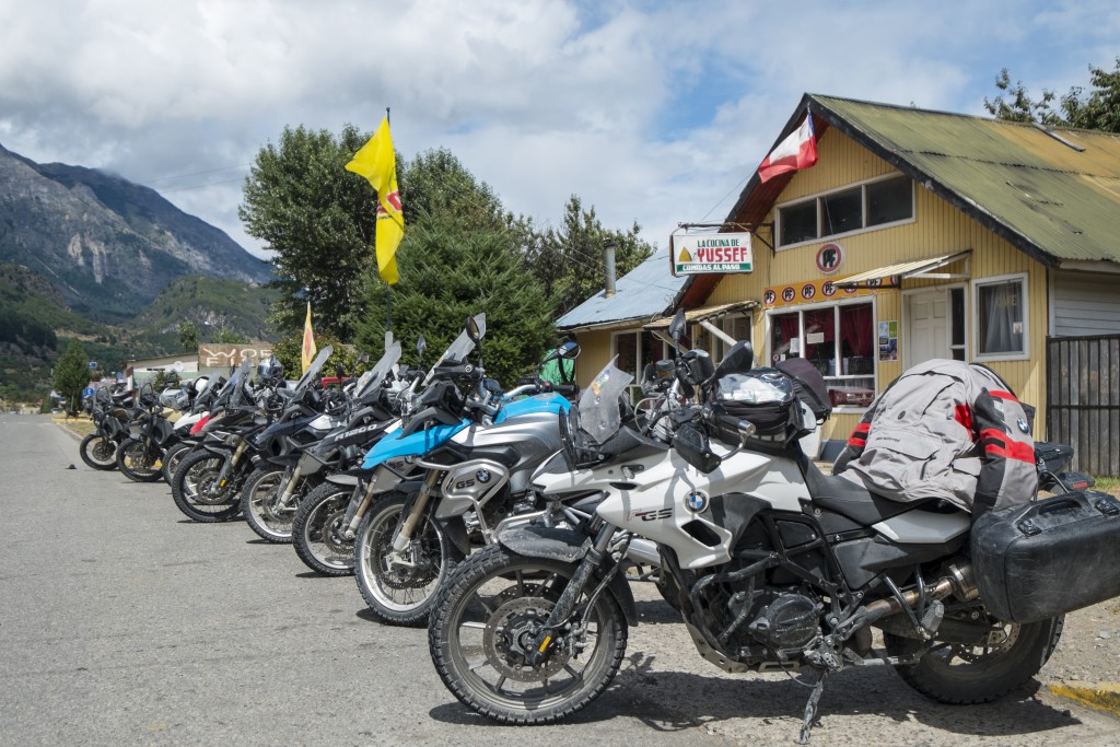 group shot motoquest